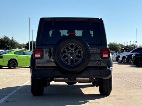 Used 2024 Jeep Wrangler Sport AWD/4WD image 6