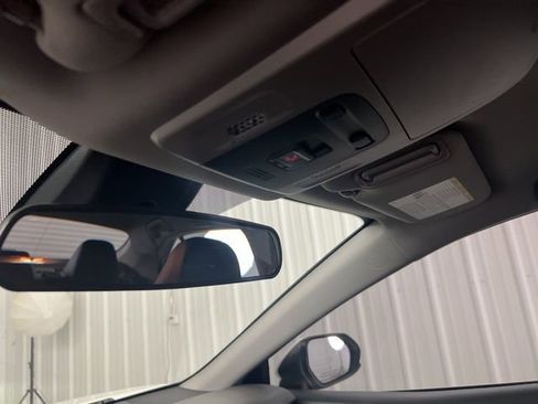 Used 2021 Toyota Camry SE image 34