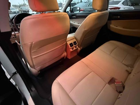 Used 2016 Subaru Outback 2.5i Limited image 54