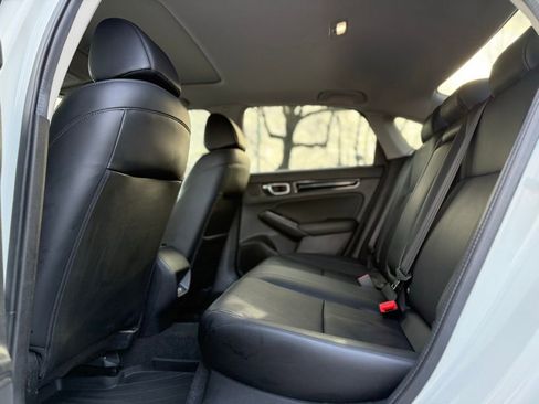 Used 2024 Honda Civic Touring image 16