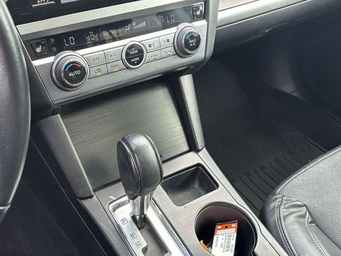 Used 2017 Subaru Outback 2.5i Limited image 20