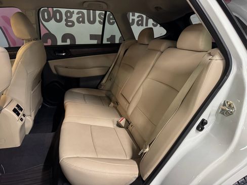 Used 2016 Subaru Outback 3.6R Limited image 20