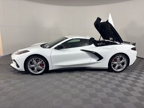Used 2022 Chevrolet Corvette Stingray Premium Conv w/ Z51 Performance Package RWD image 40