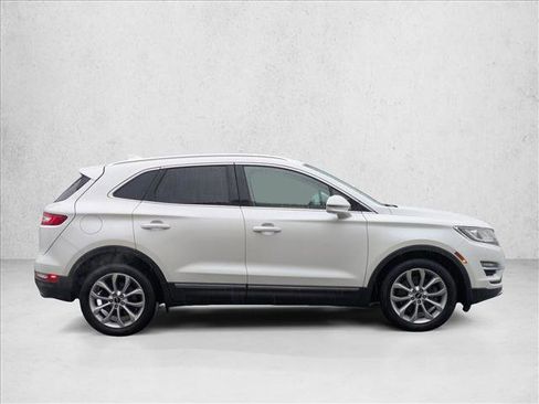 Used 2016 Lincoln MKC Select w/ Select Plus Package image 4