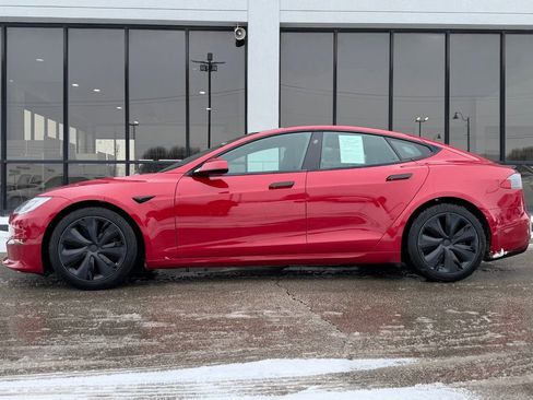 Used 2021 Tesla Model S Plaid image 6