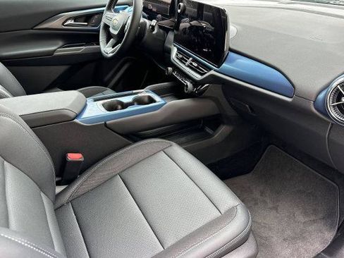 New 2026 Chevrolet Equinox EV LT FWD image 20