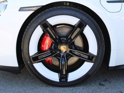 Used 2025 Porsche Taycan 4S AWD/4WD image 13