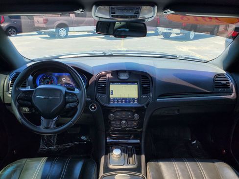 Used 2018 Chrysler 300 S w/ 300S Premium Group image 13