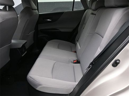 Used 2024 Toyota Venza LE image 25