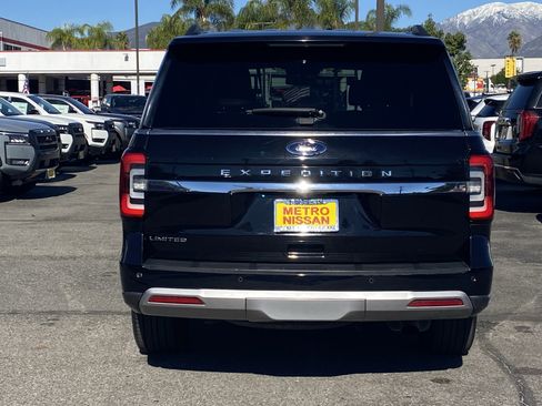 Used 2022 Ford Expedition Limited image 4