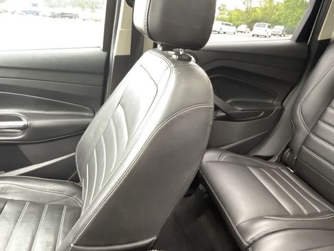 Used 2017 Ford Escape Titanium AWD/4WD image 12