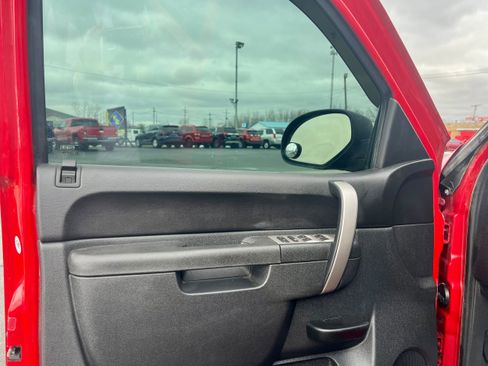 Used 2011 GMC Sierra 1500 SLE w/ Power Tech Package image 9