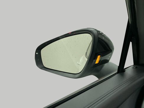 New 2025 Volkswagen Tiguan SE R-Line image 20