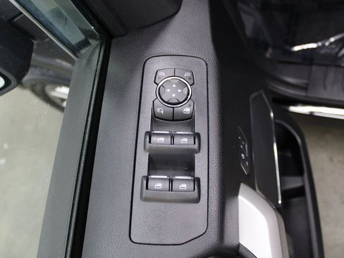 Used 2018 Ford F150 Lariat image 14