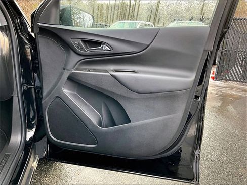 Used 2023 Chevrolet Equinox LT w/ Driver Convenience Package image 19