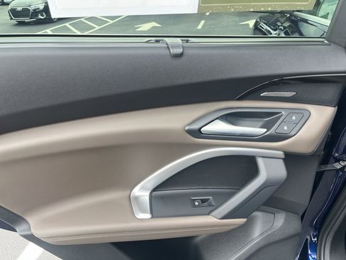 Certified 2025 Audi Q5 Prestige AWD/4WD image 11