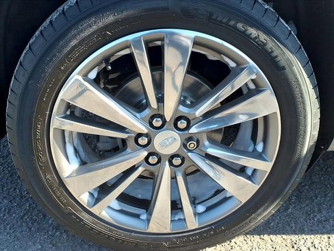 Certified 2021 Cadillac XT6 Premium Luxury image 7