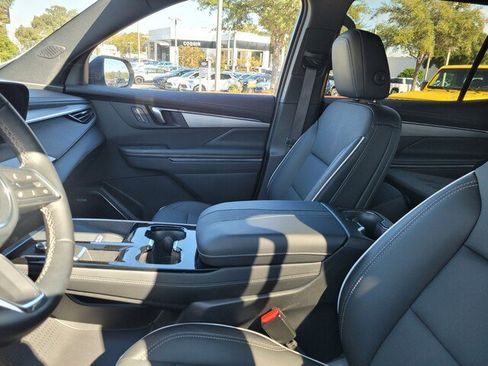 New 2025 Buick Enclave Preferred w/ Power Package image 5