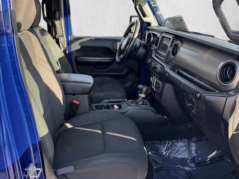 Used 2018 Jeep Wrangler Unlimited Sport S image 29