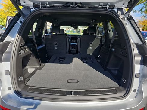 New 2025 Jeep Grand Cherokee L Limited w/ Trailer Tow Package image 14