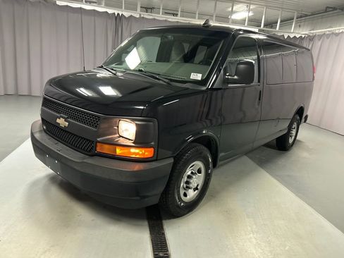 Used 2017 Chevrolet Express 2500 LS image 3