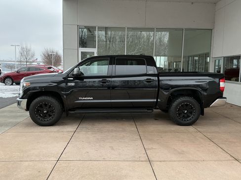 Used 2020 Toyota Tundra SR5 image 19