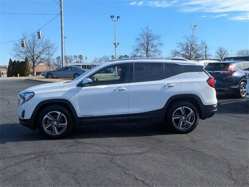 Used 2021 GMC Terrain SLT image 5
