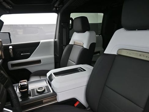 Used 2025 GMC Hummer EV 3X AWD/4WD image 16