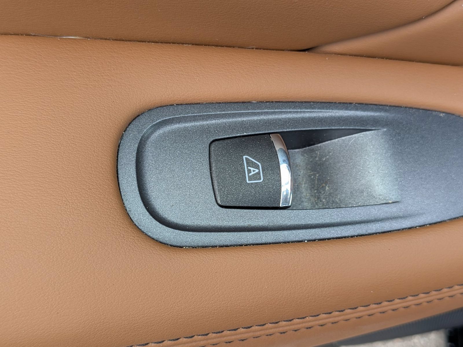Used 2023 INFINITI Q50 Luxe w/ Cargo Package RWD image 29