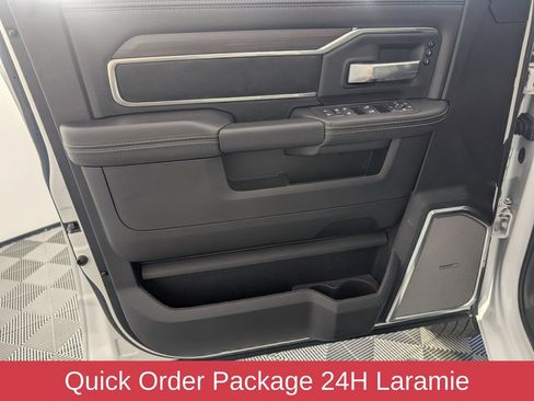 Certified 2026 RAM 3500 Laramie AWD/4WD image 11