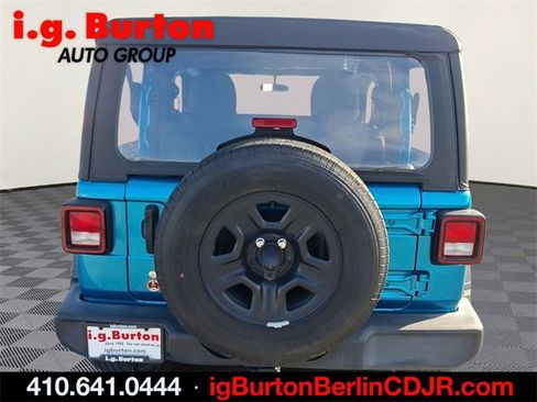 Used 2020 Jeep Wrangler Sport image 5