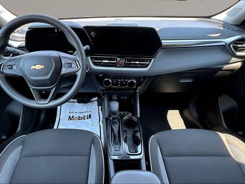 Used 2024 Chevrolet TrailBlazer LT w/ Driver Confidence Package AWD/4WD image 7