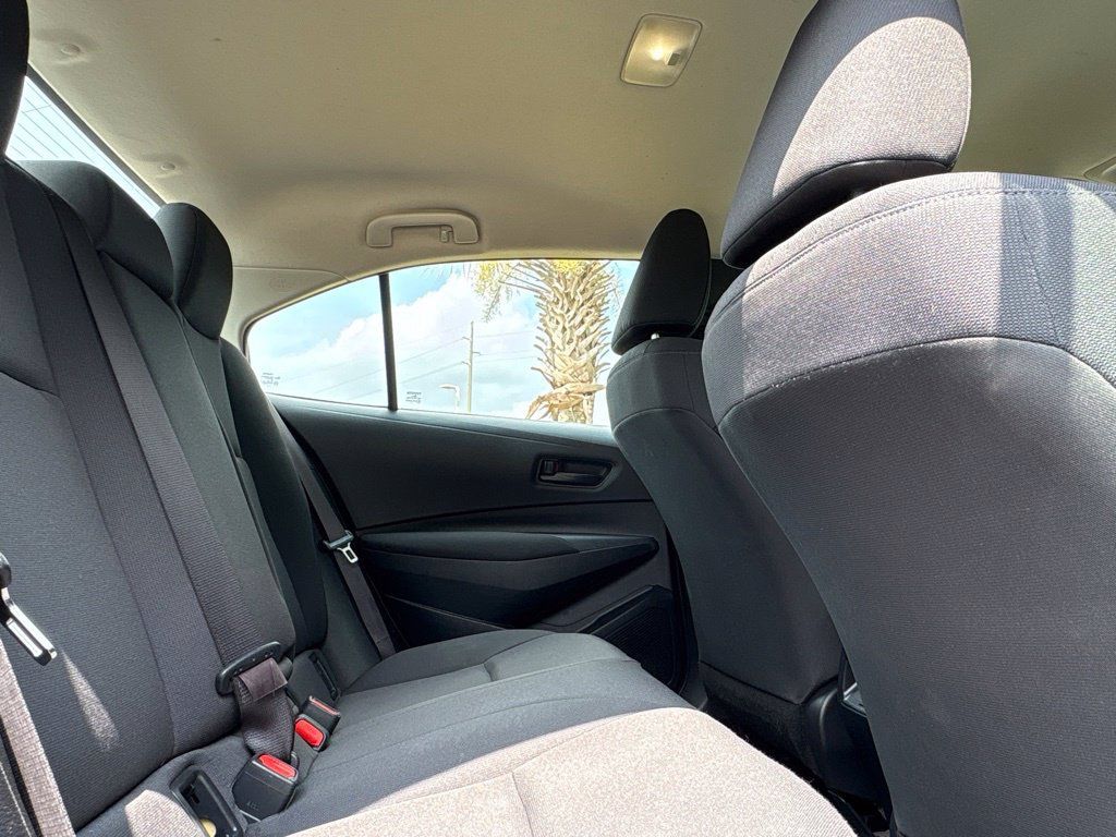 Used 2024 Toyota Corolla LE FWD image 22