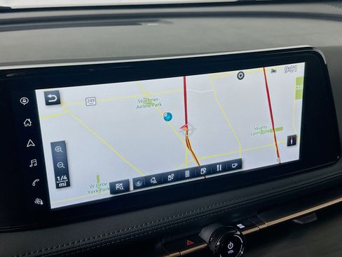 Used 2023 Nissan Ariya FWD image 22