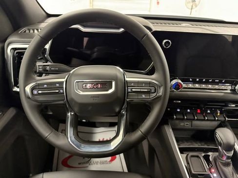 New 2026 GMC Canyon Elevation w/ Convenience Package image 17