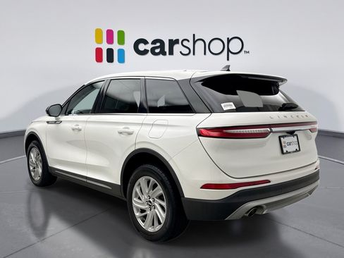 Used 2024 Lincoln Corsair AWD image 3