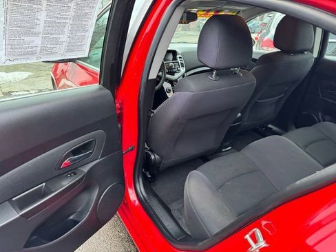 Used 2015 Chevrolet Cruze LT image 15