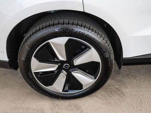 New 2025 Volvo EX90 Plus image 11