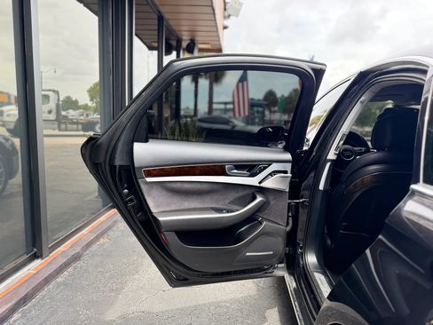 Used 2012 Audi A8 4.2 AWD/4WD image 18