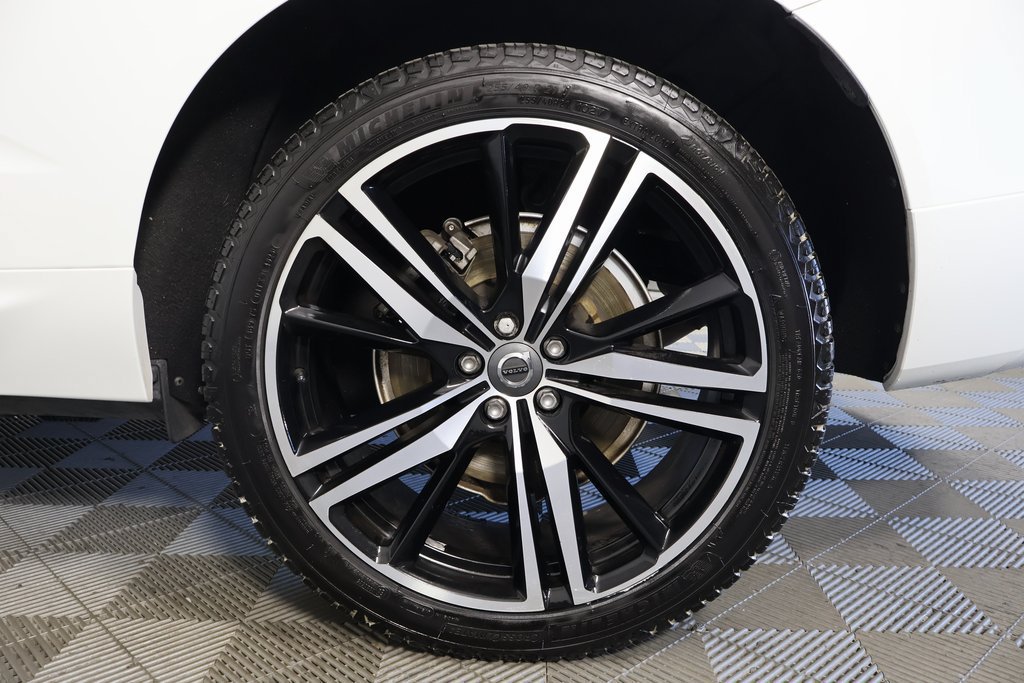 Used 2021 Volvo XC60 T8 R-Design w/ Protection Package Premier AWD/4WD image 15