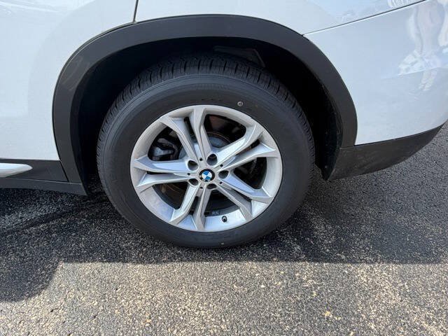 Used 2018 BMW X3 xDrive30i AWD/4WD image 12