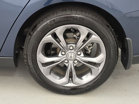 Used 2024 Honda Accord EX image 32