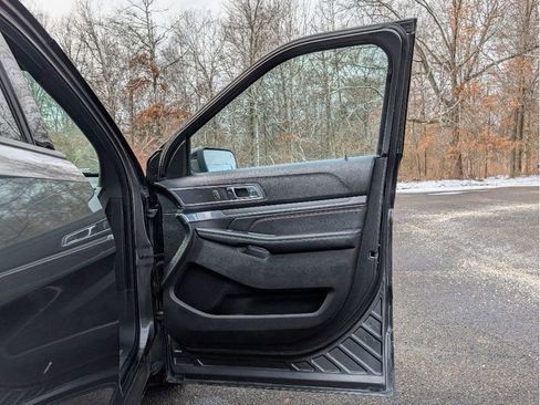 Used 2017 Ford Explorer Sport w/ Equipment Group 401A image 13