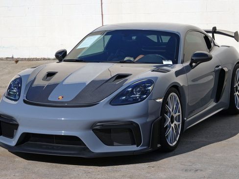 Used 2025 Porsche 718 Cayman GT4 RS w/ Weissach Package RWD image 45