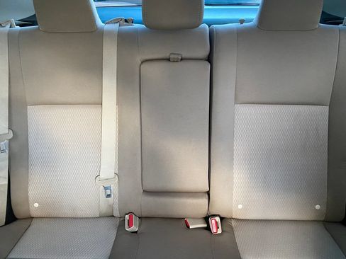 Used 2015 Toyota Corolla LE FWD image 36