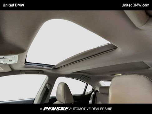 Used 2018 Lexus ES 350 w/ Ultra Luxury Package FWD image 12
