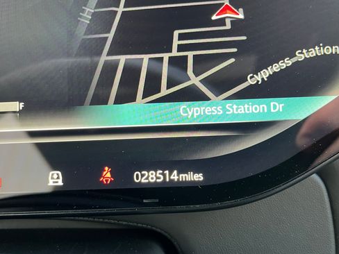 Used 2025 Land Rover Range Rover Sport SE image 26