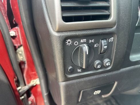 Used 2010 Chevrolet Colorado LT image 9