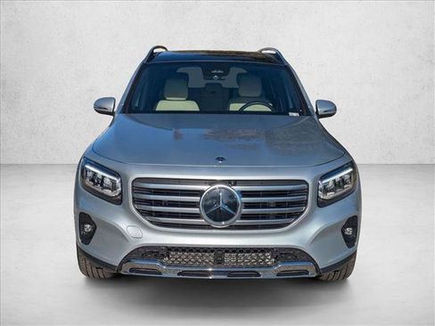 Certified 2025 Mercedes-Benz GLB 250 image 2
