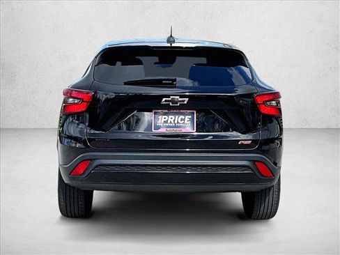 Used 2024 Chevrolet Trax RS FWD image 4